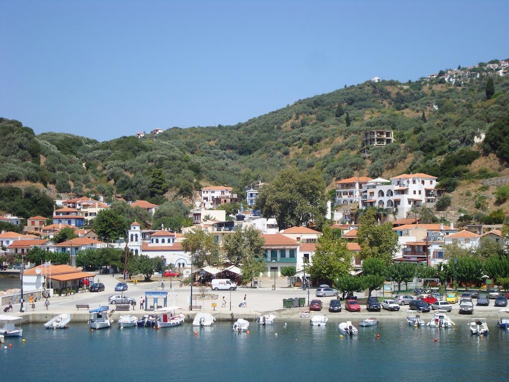 Markamar Loutraki  외부 사진