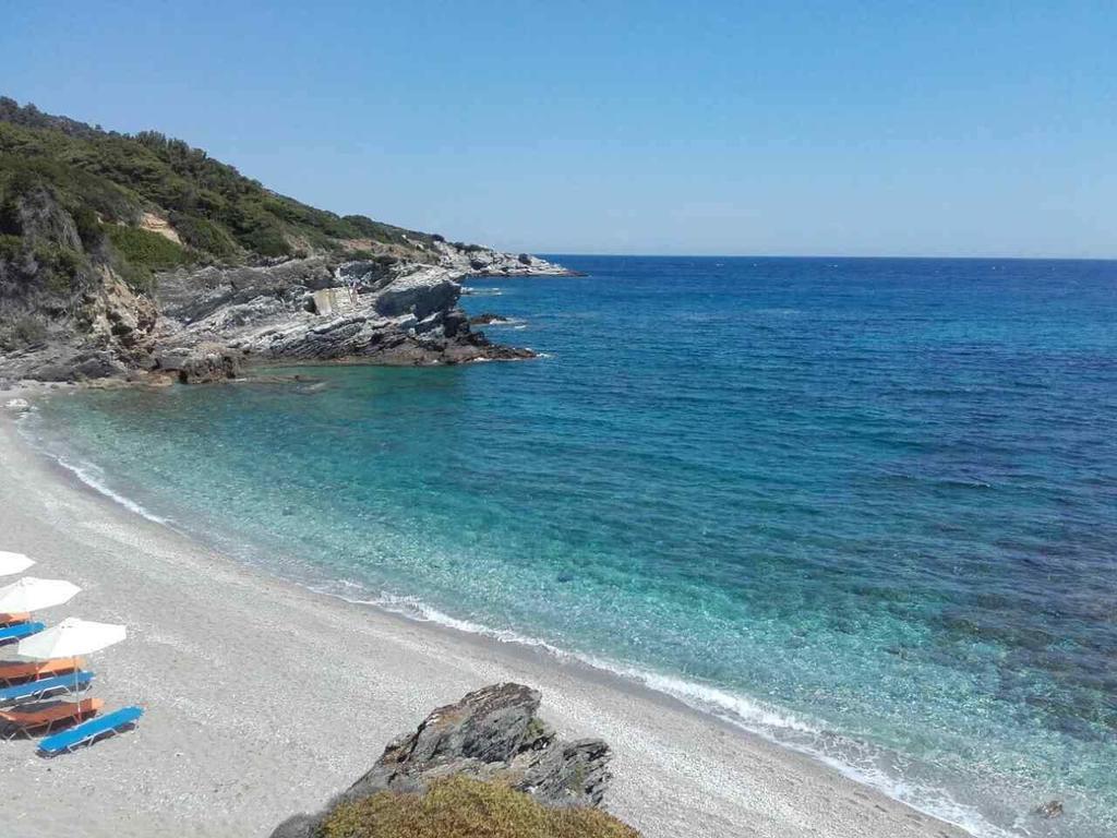 Markamar Loutraki  외부 사진
