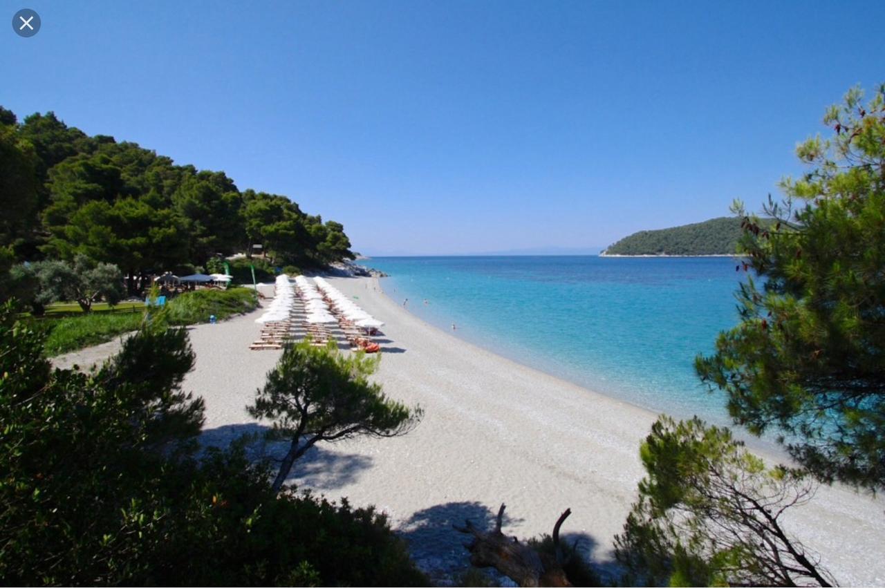 Markamar Loutraki  외부 사진